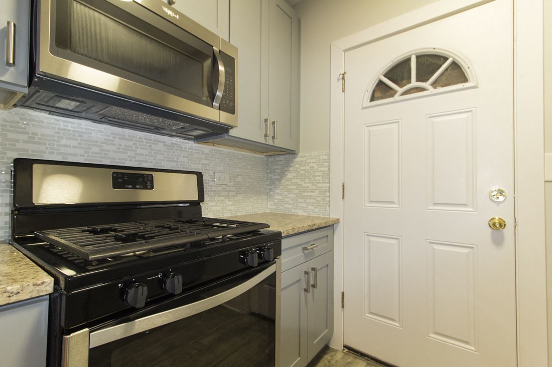 4453-59 W Diversey Ave/2755-65 N. Kilbourn Apartments photo